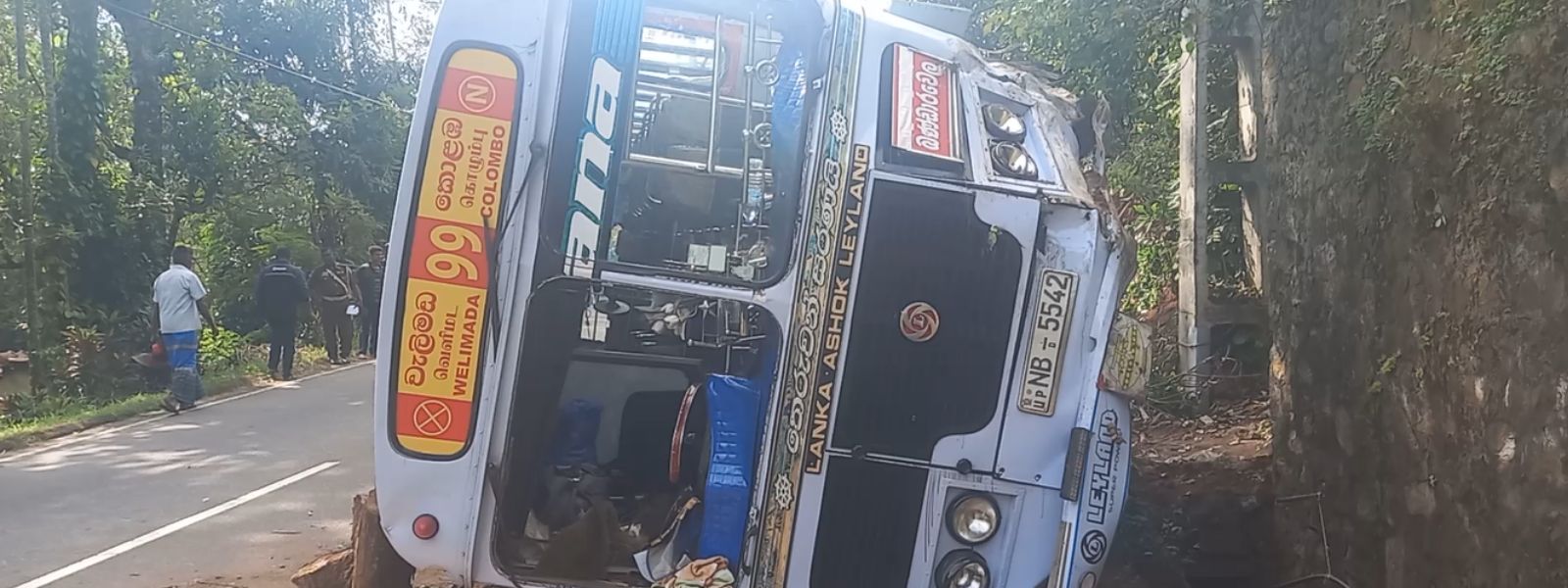 Bus Accident In Haldummulla Kills Driver